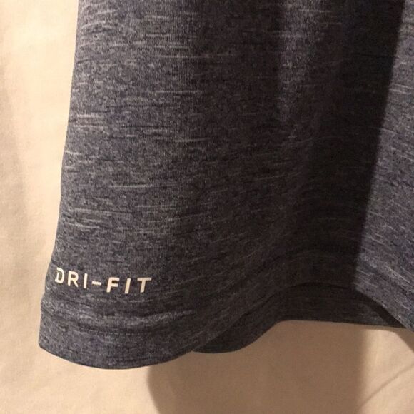 Nike Swim Dri-Fit Men's UPF 40+ Short Sleeve Gray Swim Top T-Shirt Size S NWOT - Picture 6 of 8